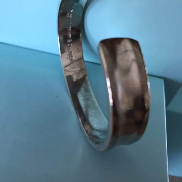 Tiffany&co authentic sterling silver heavy cuff - Picture 5 of 6